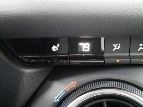 Used 2023 Chevrolet Blazer LT image 21