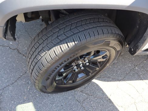 Used 2020 Chevrolet Colorado ZR2 w/ ZR2 Dusk Special Edition AWD/4WD image 40