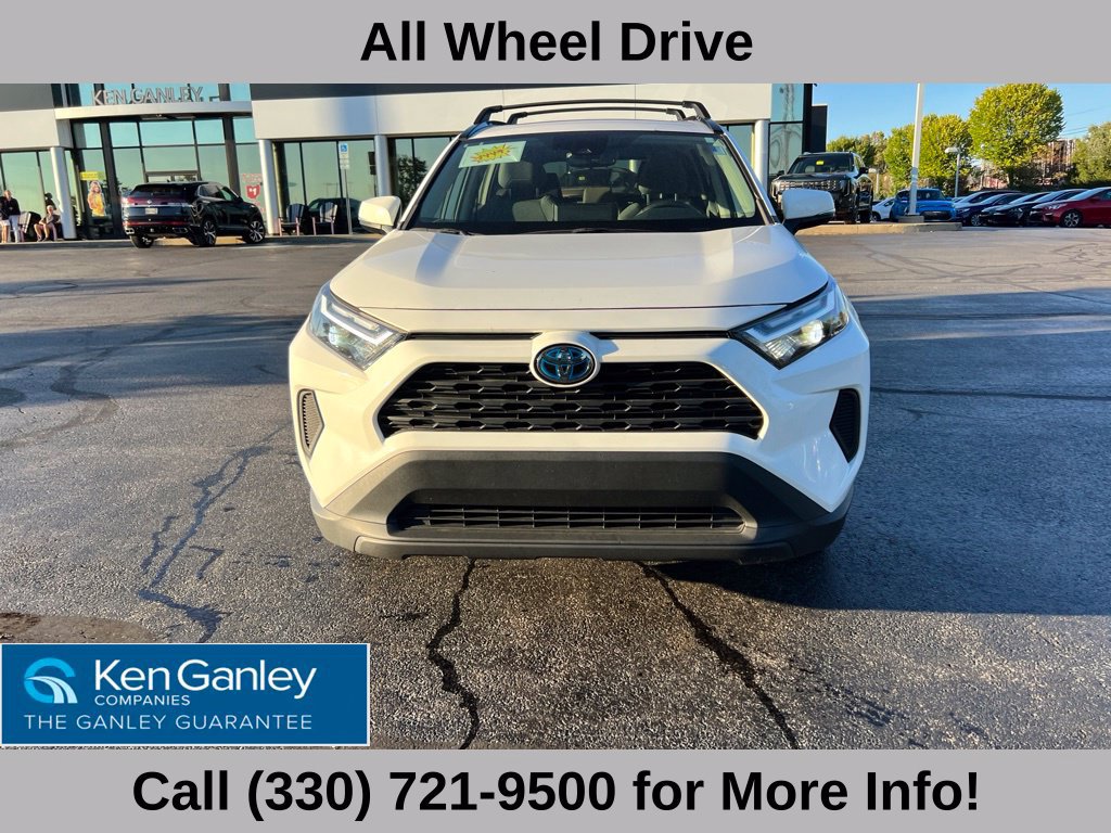 Used 2022 Toyota RAV4 XLE w/ Convenience Package AWD/4WD image 3