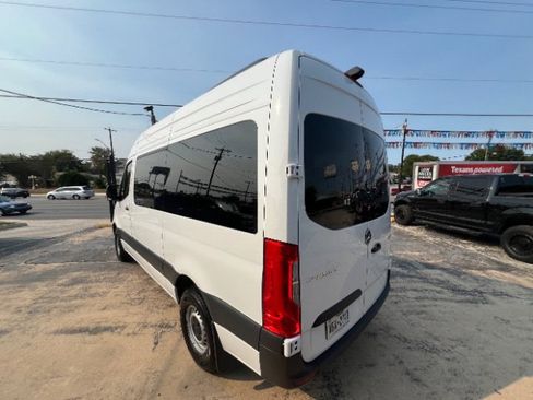 Used 2025 Mercedes-Benz Sprinter 2500 image 7