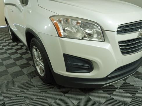 Used 2015 Chevrolet Trax LT w/ LT Plus Package FWD image 10