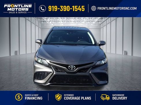 Used 2021 Toyota Camry SE FWD image 4