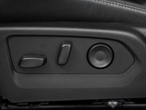 New 2026 Chevrolet Colorado W/T image 31