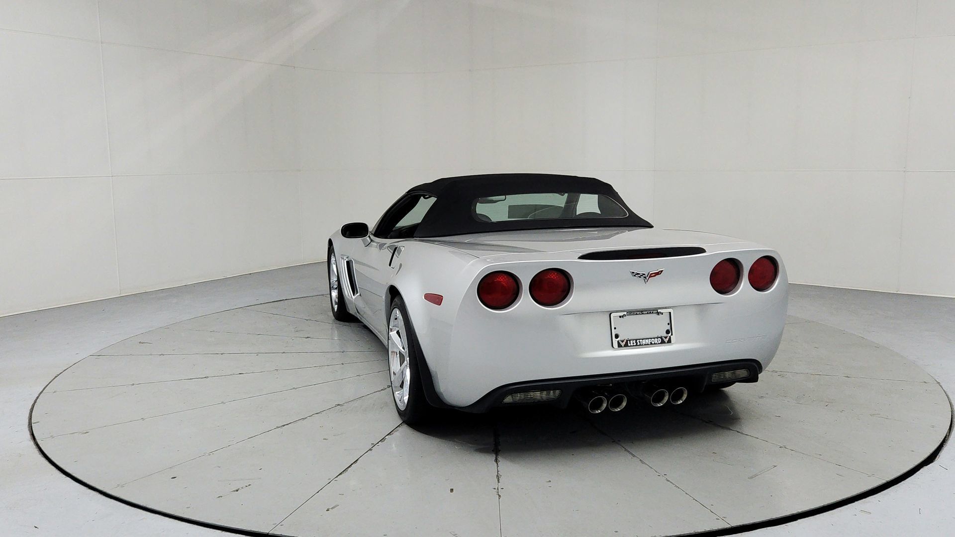 Used 2010 Chevrolet Corvette Grand Sport w/ Preferred Equipment Group RWD image 4
