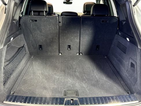 Used 2024 Porsche Cayenne image 25