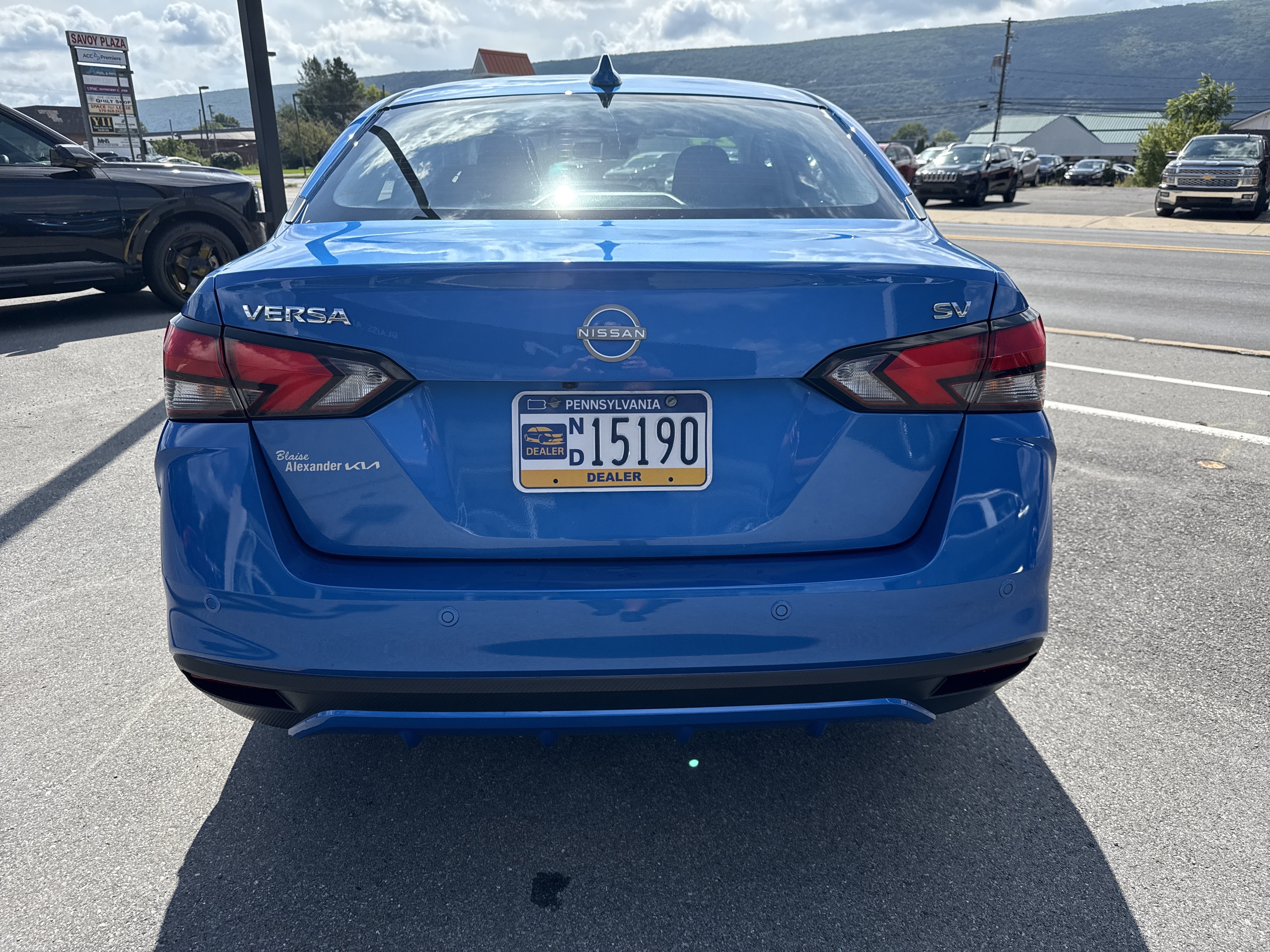Used 2024 Nissan Versa SV w/ Trunk Package FWD image 5