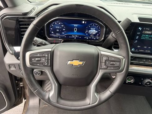 Certified 2023 Chevrolet Silverado 1500 LT AWD/4WD image 16