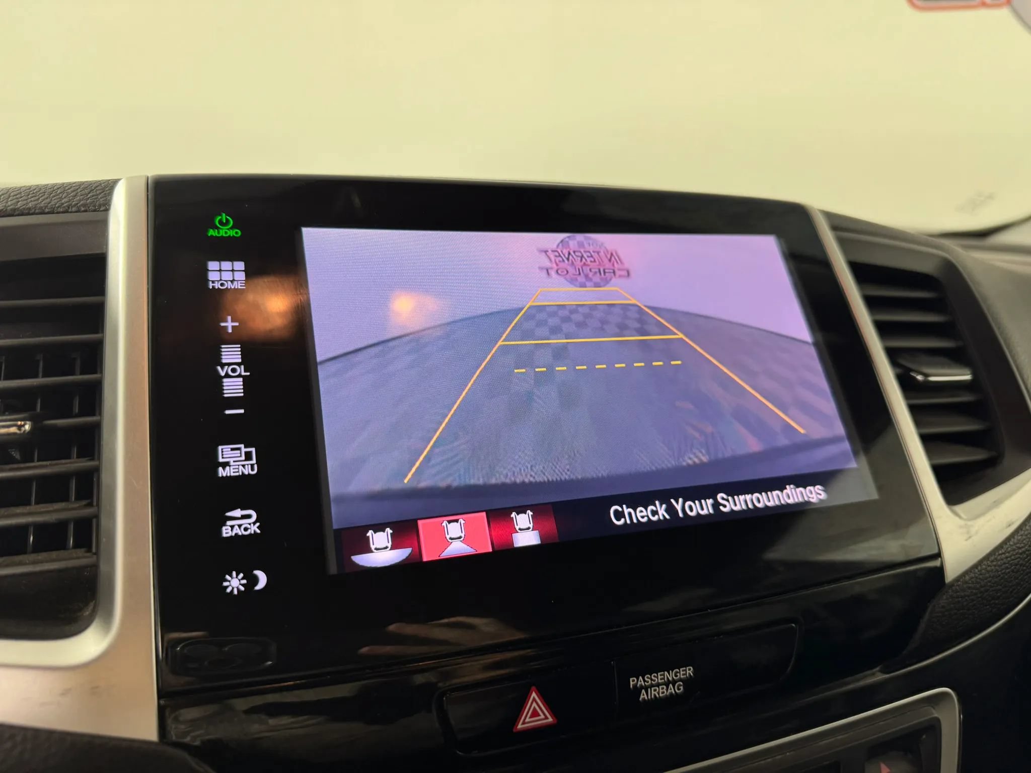 Used 2018 Honda Pilot Touring image 18