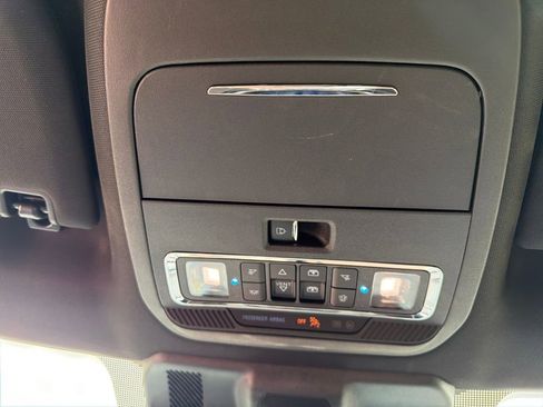 Certified 2025 Ford F150 Lariat w/ Equipment Group 502A High image 19