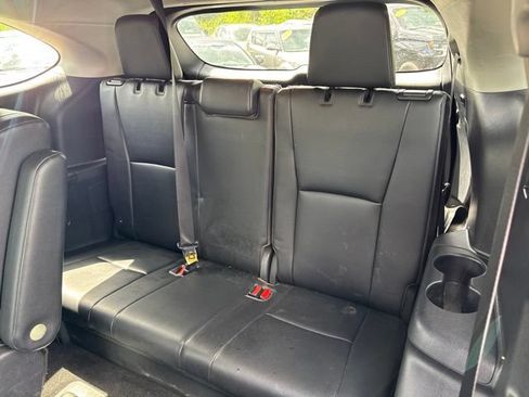 Used 2023 Toyota Highlander XLE AWD/4WD image 20