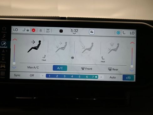 Used 2024 Jeep Wrangler Unlimited Rubicon 4xe w/ Technology Group image 23