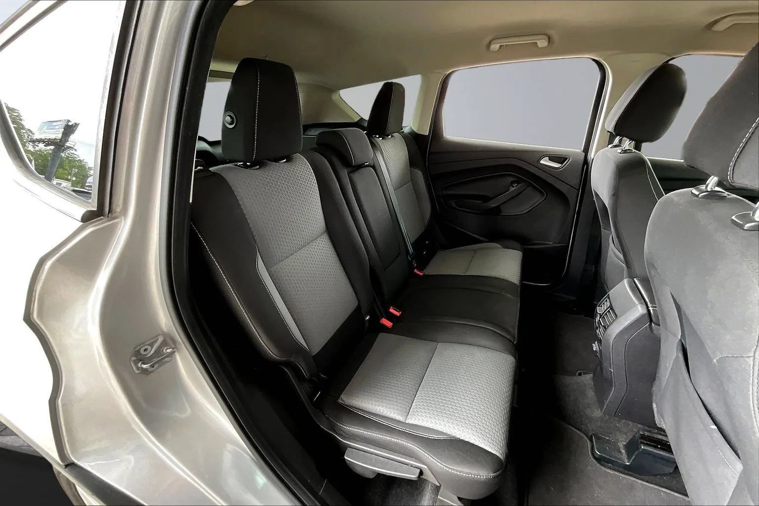 Used 2017 Ford Escape SE FWD image 22