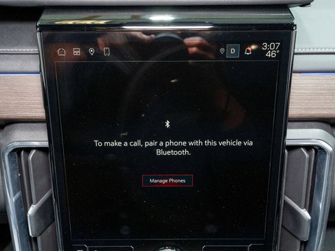 Used 2024 GMC Acadia Denali w/ Super Cruise Package image 21