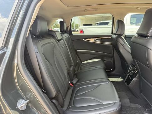 Used 2023 Lincoln Nautilus Reserve AWD/4WD image 29
