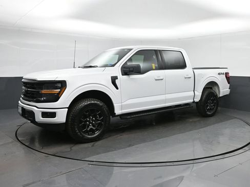 Used 2025 Ford F150 XLT w/ Equipment Group 301A Standard AWD/4WD image 3