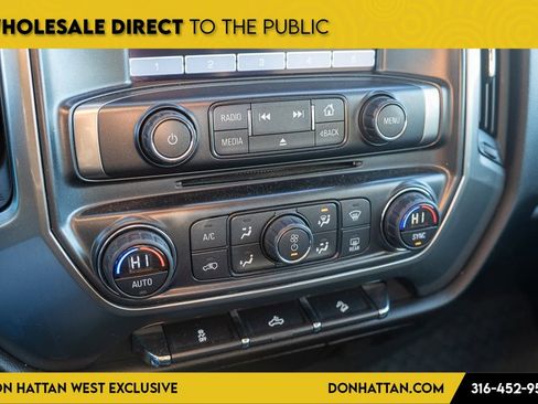 Used 2018 Chevrolet Camaro LT image 10