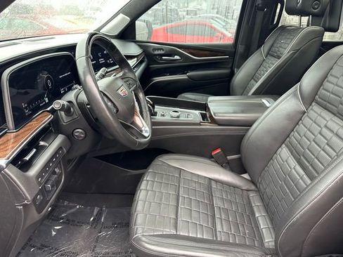Used 2021 Cadillac Escalade Premium Luxury Platinum image 9