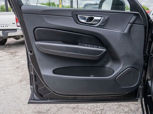 Used 2023 Volvo XC60 B5 Plus w/ Climate Package image 10