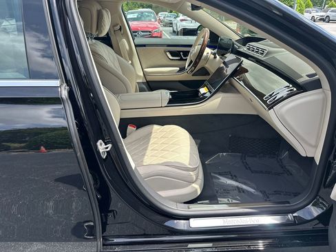 New 2026 Mercedes-Benz S 580 4MATIC Sedan image 14