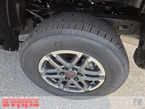 Certified 2026 Toyota Tacoma TRD Sport AWD/4WD image 24