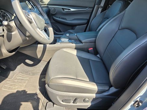 Used 2025 INFINITI QX55 Luxe w/ Cargo Package image 13