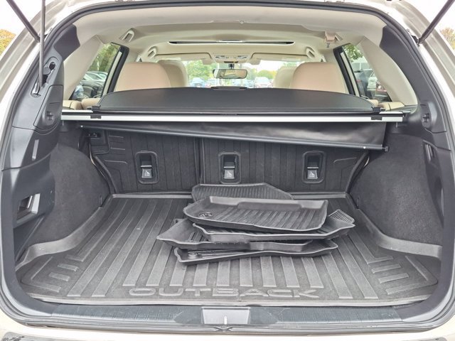 Used 2019 Subaru Outback 2.5i Limited AWD/4WD image 18