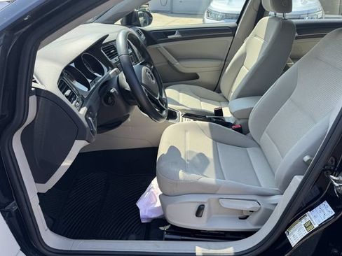 Used 2019 Volkswagen Golf S FWD image 24