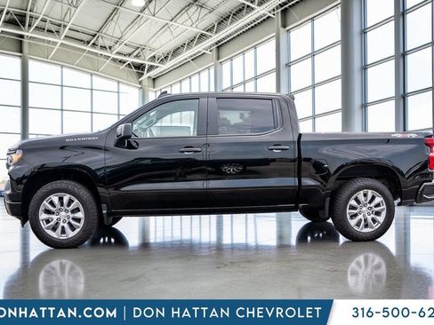 Used 2024 Chevrolet Silverado 1500 Custom AWD/4WD image 2