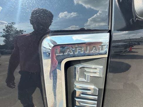 Used 2021 Ford F250 Lariat w/ Lariat Value Package AWD/4WD image 22