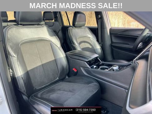 Used 2023 Jeep Grand Cherokee L Laredo image 28