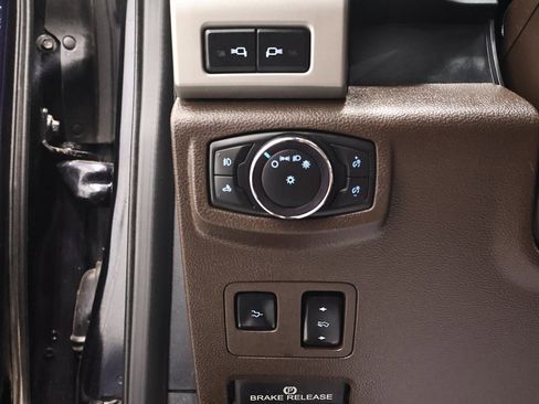 Used 2022 Ford F450 King Ranch w/ FX4 Off-Road Package image 29