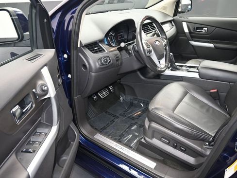 Used 2011 Ford Edge Sport w/ Driver Entry Pkg image 11