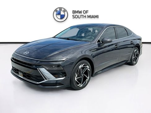 Used 2024 Hyundai Sonata SEL w/ Convenience Package FWD image 3