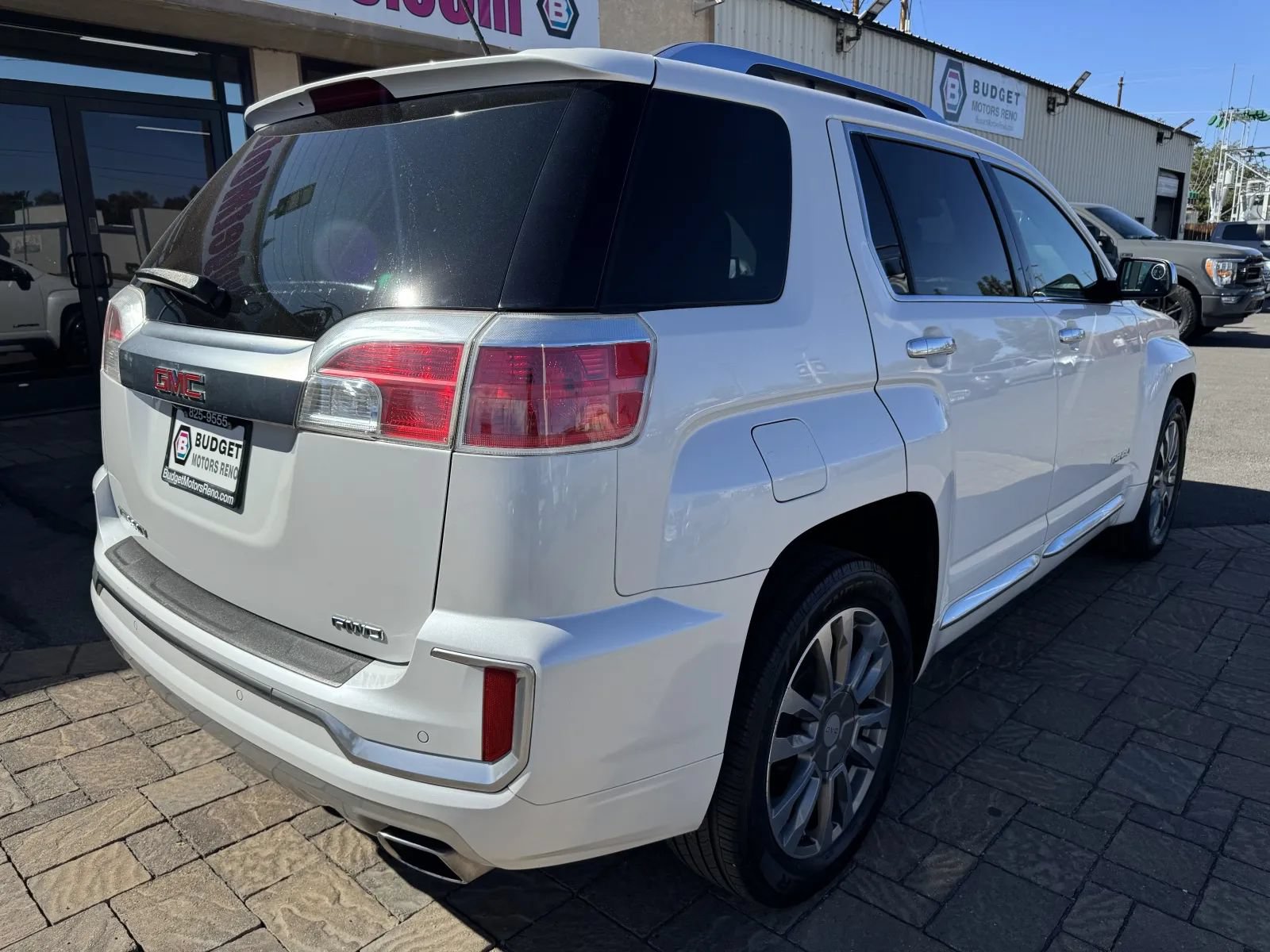 Used 2016 GMC Terrain Denali AWD/4WD image 2