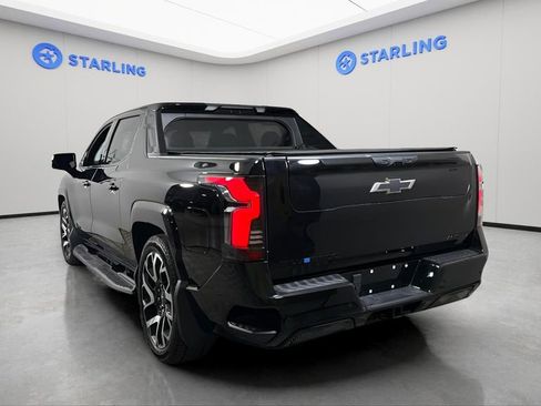 Used 2024 Chevrolet Silverado EV RST image 6