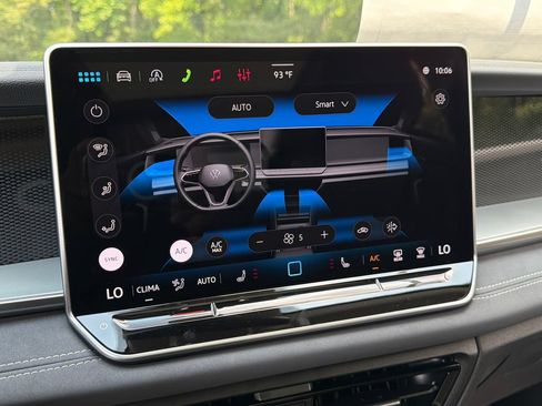 New 2026 Volkswagen Tiguan SE AWD/4WD image 27