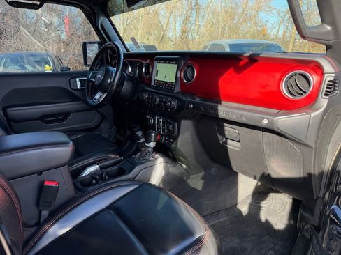 Used 2020 Jeep Wrangler Unlimited Rubicon w/ Dual Top Group image 38