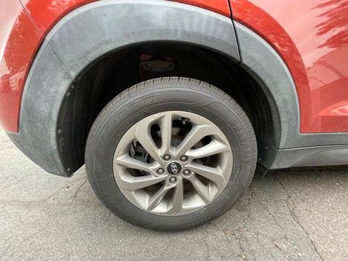 Used 2016 Hyundai Tucson SE w/ Option Group 02 FWD image 16