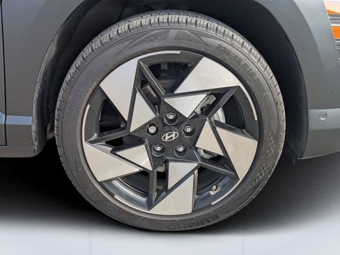 Used 2024 Hyundai Kona Limited image 11