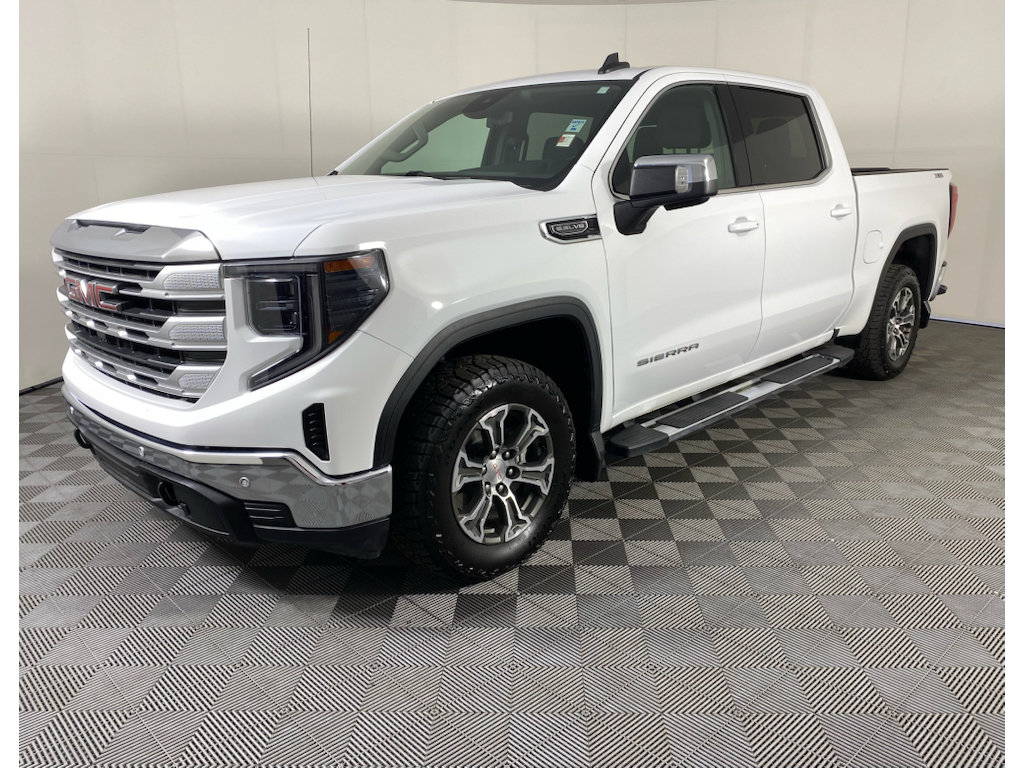 Used 2024 GMC Sierra 1500 SLE w/ Preferred Package AWD/4WD image 4