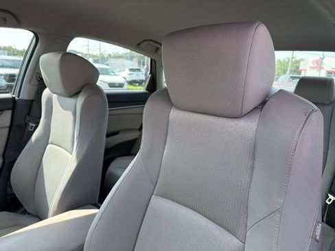 Used 2018 Honda Accord LX image 13