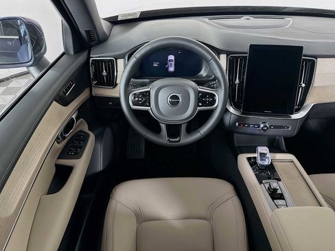 New 2026 Volvo XC90 B6 Plus w/ Protection Package Premier image 21