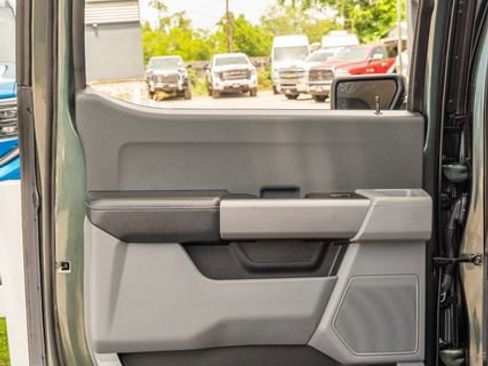 Used 2022 Ford F150 XLT w/ XTR Package image 32