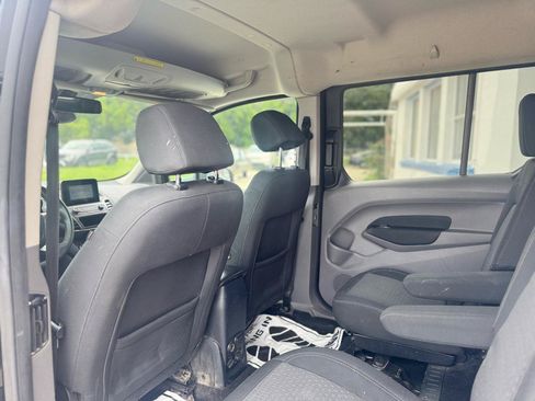 Used 2019 Ford Transit Connect XLT FWD image 34