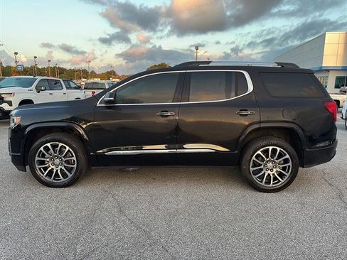 Used 2022 GMC Acadia Denali image 4