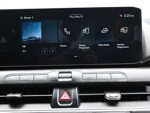 Used 2025 Kia K4 FWD image 32