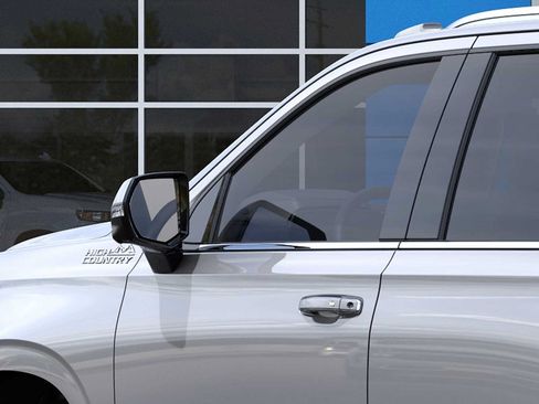 New 2026 Chevrolet Tahoe High Country AWD/4WD image 12