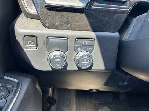 Used 2023 GMC Sierra 1500 Elevation RWD image 15