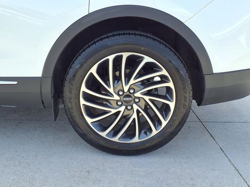 Used 2020 Lincoln Nautilus Reserve w/ Cargo Utility Package FWD image 9