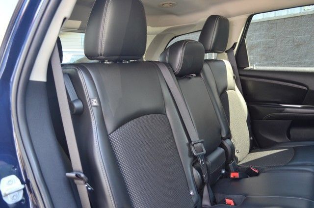 Used 2017 Dodge Journey Crossroad w/ Popular Equipment Group AWD/4WD image 37